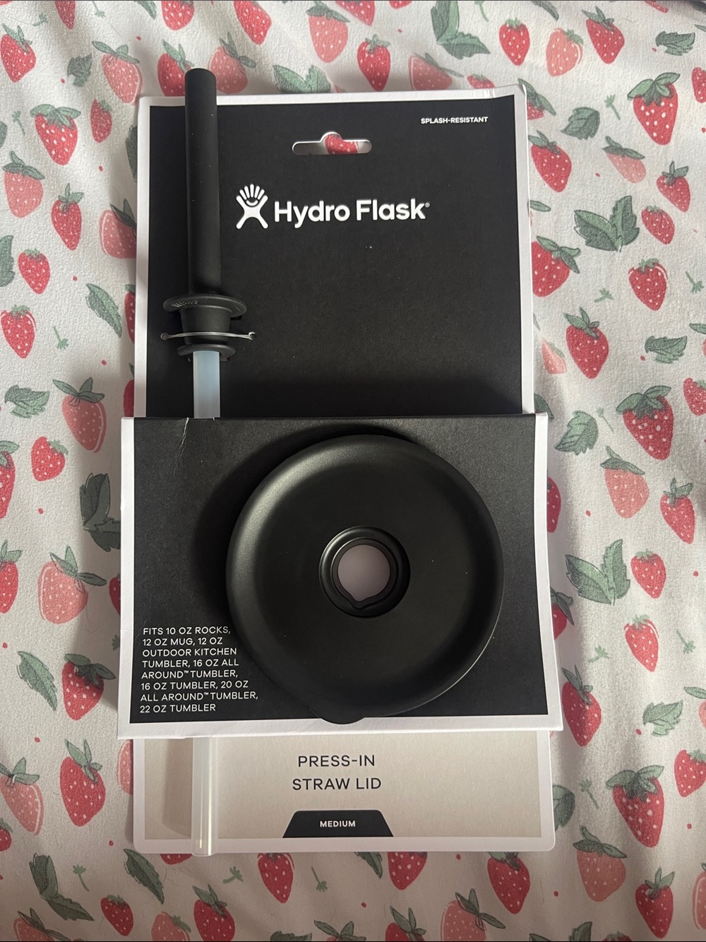 Hydro Flask Black Press-In Straw Lid with Straw
